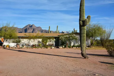 2055 N Cortez Rd, Apache Junction, AZ 85119 photo 1
