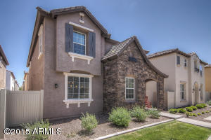 886 S Brewer Dr, Gilbert, AZ 85296 photo 3