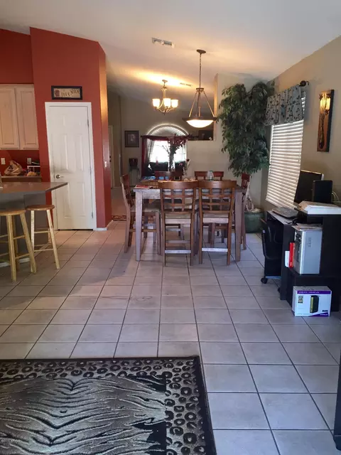 2031 E Aire Libre Ave, Phoenix, AZ 85022 photo 4
