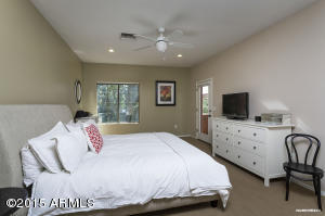 3724 E Mitchell Dr, Phoenix, AZ 85018 photo 12