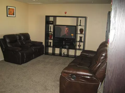 3032 N 40th Dr, Phoenix, AZ 85019 photo 8