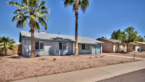 3768 E Gelding Dr, Phoenix, AZ 85032 photo 2