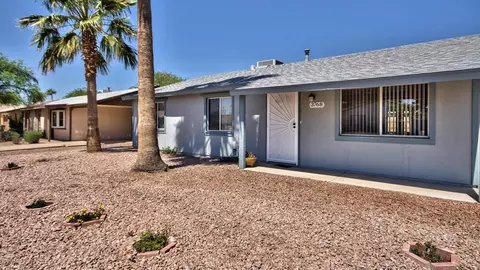 3768 E Gelding Dr, Phoenix, AZ 85032 photo 4