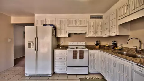 3768 E Gelding Dr, Phoenix, AZ 85032 photo 7