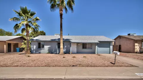 3768 E Gelding Dr, Phoenix, AZ 85032 photo 1