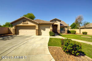 2196 S Rock Ct, Gilbert, AZ 85295 photo 2