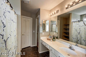 71 W Gail Dr, Gilbert, AZ 85233 photo 21