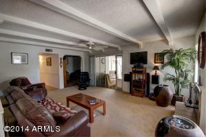 618 E Calavar Rd, Phoenix, AZ 85022 photo 2