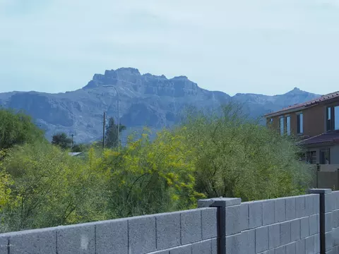 2084 E Yuma Ave, Apache Junction, AZ 85119 photo 11