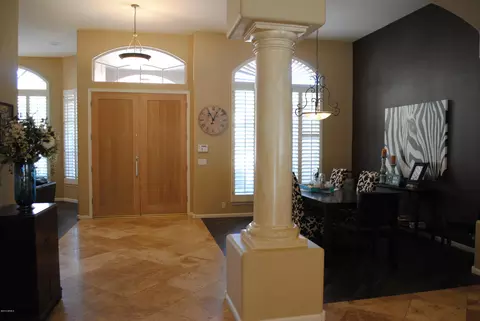 2001 E Taxidea Way, Phoenix, AZ 85048 photo 2