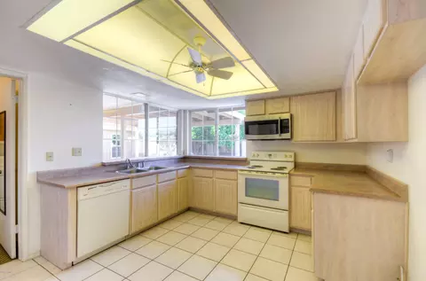 2850 E Cochise Rd, Phoenix, AZ 85028 photo 14