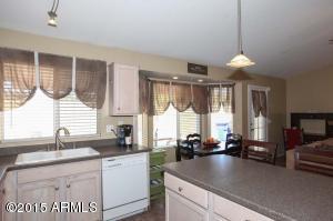 884 S Wanda Dr, Gilbert, AZ 85296 photo 8