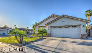 220 E Betsy Ct, Gilbert, AZ 85296 photo 3