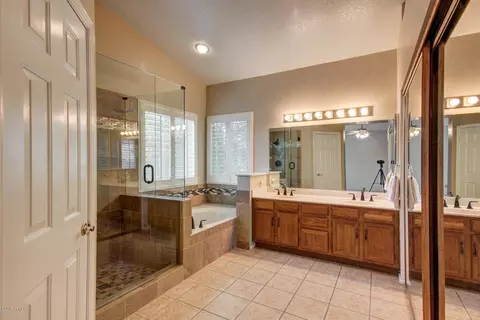 2101 E New Bedford Dr, Gilbert, AZ 85234 photo 32