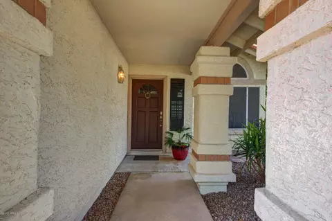 2101 E New Bedford Dr, Gilbert, AZ 85234 photo 4