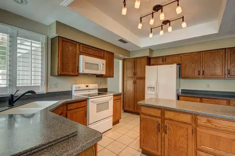2101 E New Bedford Dr, Gilbert, AZ 85234 photo 16