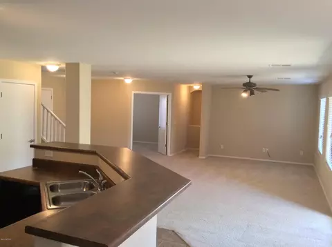2329 E Cochise Ave, Apache Junction, AZ 85119 photo 4