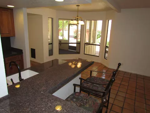 918 E Beck Ln, Phoenix, AZ 85022 photo 23
