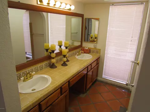 918 E Beck Ln, Phoenix, AZ 85022 photo 16