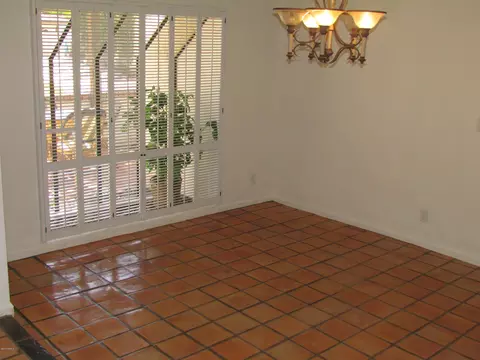 918 E Beck Ln, Phoenix, AZ 85022 photo 11
