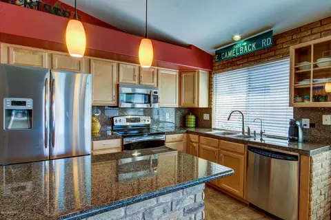 4729 E Jaeger Rd, Phoenix, AZ 85050 photo 9