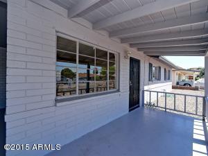 830 E Seldon Ln, Phoenix, AZ 85020 photo 3