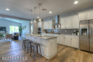 3424 E Clarendon Ave, Phoenix, AZ 85018 photo 3