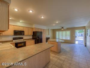 2728 E Windrose Dr, Phoenix, AZ 85032 photo 5