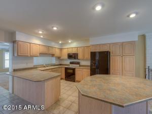 2728 E Windrose Dr, Phoenix, AZ 85032 photo 4