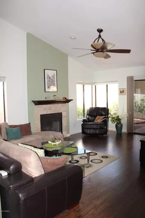 3231 E Wescott Dr, Phoenix, AZ 85050 photo 4