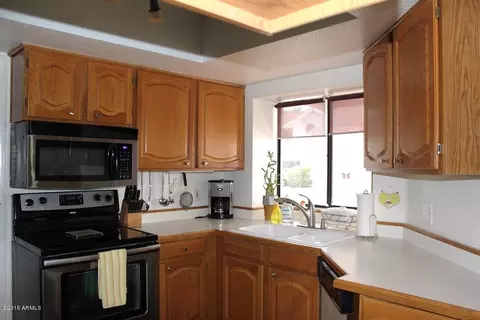 3231 E Wescott Dr, Phoenix, AZ 85050 photo 7