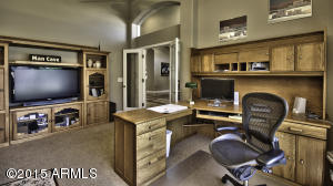 2070 E Amber Ln, Gilbert, AZ 85296 photo 7