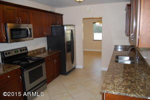 531 E Cheery Lynn Rd, Phoenix, AZ 85012 photo 4