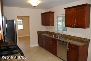 531 E Cheery Lynn Rd, Phoenix, AZ 85012 photo 3