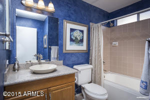 2549 E Becker Ln, Phoenix, AZ 85028 photo 15