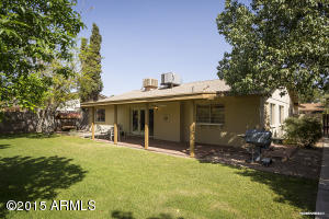 2549 E Becker Ln, Phoenix, AZ 85028 photo 1