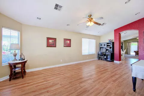 2527 E Caballero St, Mesa, AZ 85213 photo 4