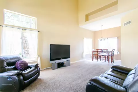 1547 E Beacon Dr, Gilbert, AZ 85234 photo 2