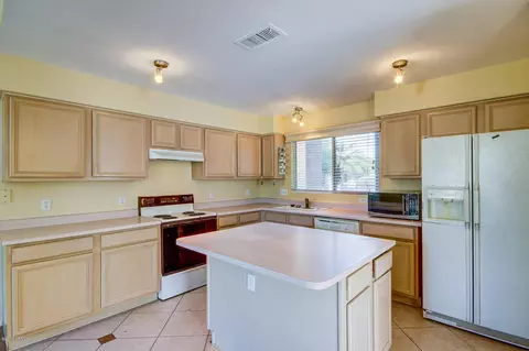 3042 Escuda Rd, Phoenix, AZ 85050 photo 5