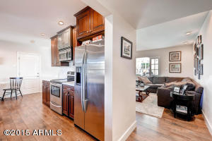 4301 E Clarendon Ave, Phoenix, AZ 85018 photo 4