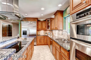 4832 E Weldon Ave, Phoenix, AZ 85018 photo 2