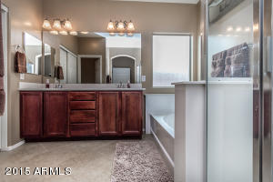 2907 E Coconino Dr, Gilbert, AZ 85298 photo 12