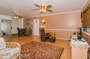 691 S Gold Dr, Apache Junction, AZ 85120 photo 4