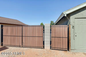 935 N Birch St, Gilbert, AZ 85233 photo 5