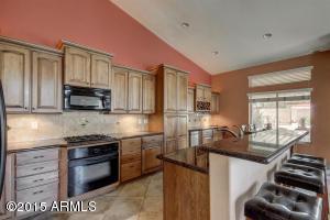 335 E Liberty Ln, Gilbert, AZ 85296 photo 11