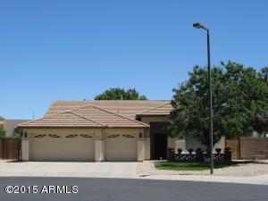 335 E Liberty Ln, Gilbert, AZ 85296 photo 2