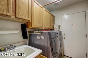 335 E Liberty Ln, Gilbert, AZ 85296 photo 32