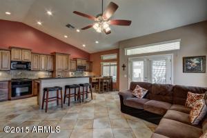 335 E Liberty Ln, Gilbert, AZ 85296 photo 9