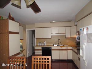3643 W Echo Ln, Phoenix, AZ 85051 photo 12