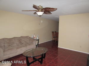 3643 W Echo Ln, Phoenix, AZ 85051 photo 5
